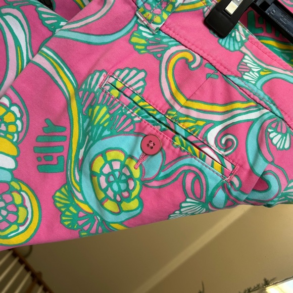Lilly Pulitzer Pink and Green Floral Women's Shorts - Picture 6 of 6